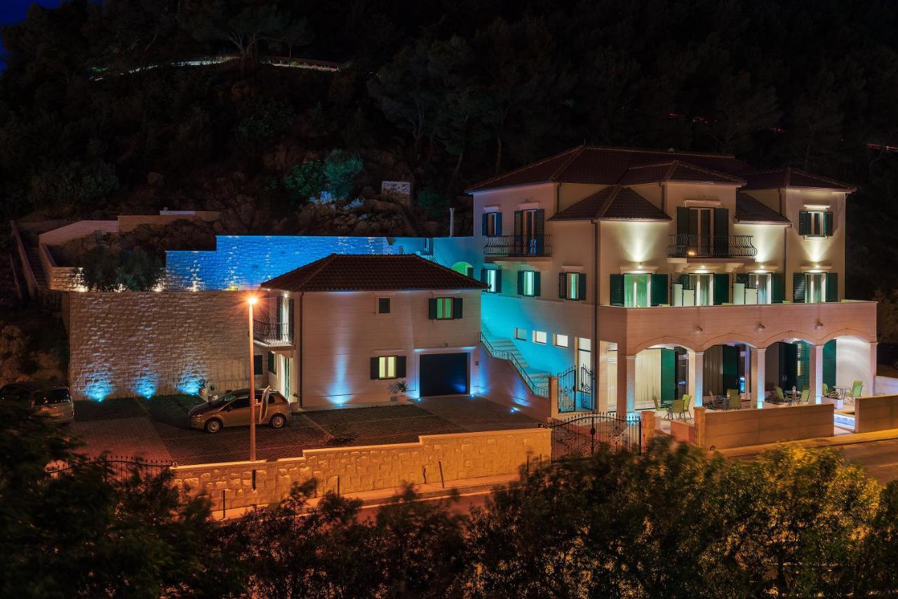 Villa Kogo ฮวาร์ ภายนอก รูปภาพ